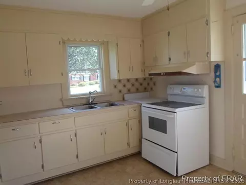 199 Main St, Coats, NC 27521 photo 7