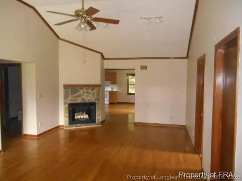 129 Wayne Ln, Erwin, NC 28339 photo 4