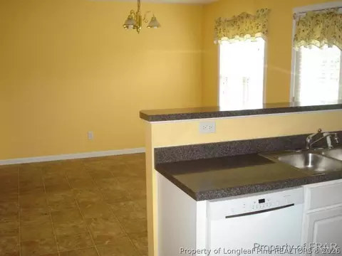 101 Bishop Ln, Dunn, NC 28334 photo 4