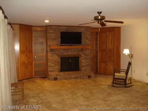 805 Davis Ave, Dunn, NC 28334 photo 6