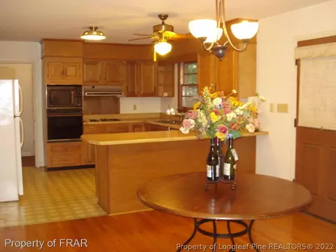 805 Davis Ave, Dunn, NC 28334 photo 4