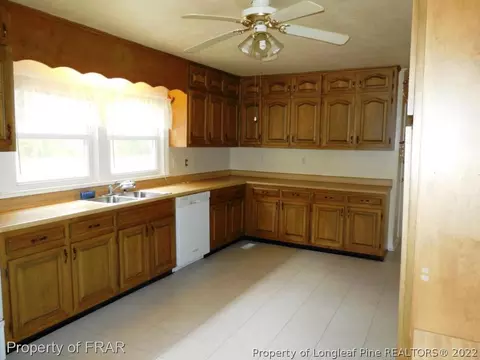 113 Holmes St, Erwin, NC 28339 photo 6