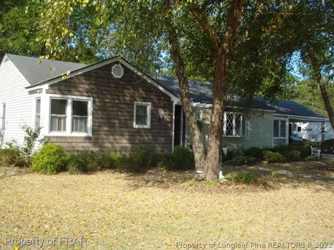 709 Memorial Dr, Dunn, NC 28334 photo 1