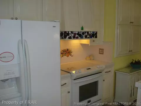 709 Memorial Dr, Dunn, NC 28334 photo 5