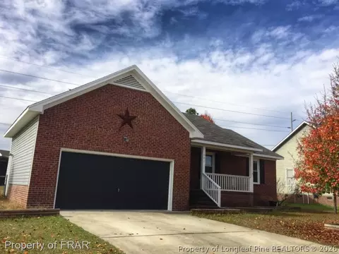 400 Eileen Dr, Spring Lake, NC 28390 photo 2