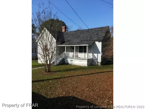 208 E I St, Erwin, NC 28339 photo 1