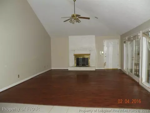 105 Wade Ave, Dunn, NC 28334 photo 7