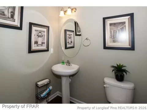 46 Cobblestone Dr, Spring Lake, NC 28390 photo 10