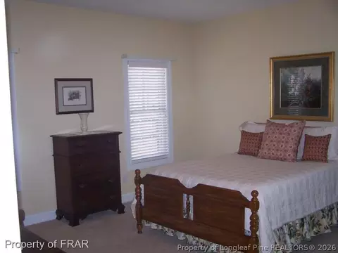 294 Pinecroft Dr, Dunn, NC 28334 photo 9