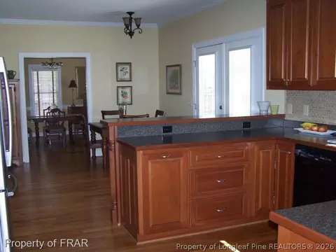 294 Pinecroft Dr, Dunn, NC 28334 photo 6