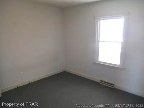 608 E Godwin St, Dunn, NC 28334 photo 9