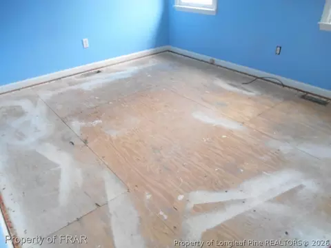 147 Curtis Dr, Erwin, NC 28339 photo 7