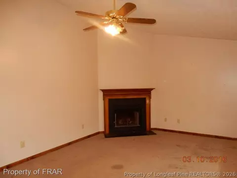 165 Cavalier Dr, Raeford, NC 28376 photo 3