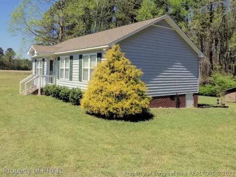 47 Sharpe Rd, Sanford, NC 27330 photo 2