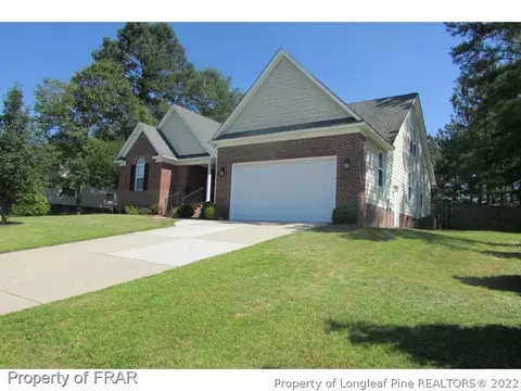 255 Hampton Dr, Raeford, NC 28376 photo 2