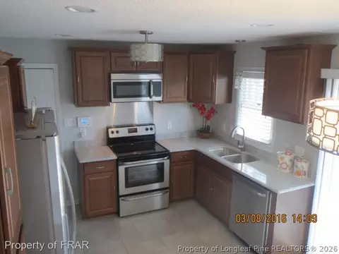 202 Eppingdale Dr, Spring Lake, NC 28390 photo 2