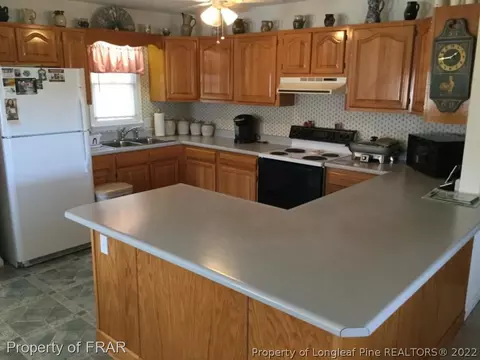 5921 Smithfield Rd, Wade, NC 28395 photo 3