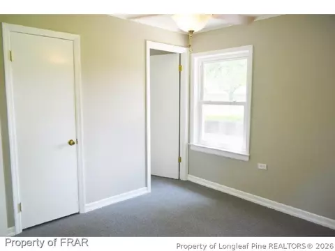 109 Pandora Cir, Erwin, NC 28339 photo 11