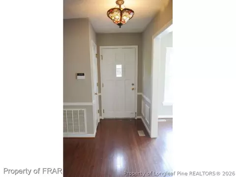 109 Pandora Cir, Erwin, NC 28339 photo 3