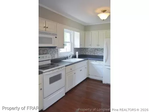 109 Pandora Cir, Erwin, NC 28339 photo 8