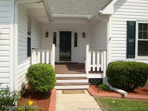 285 Stone Cross Dr, Spring Lake, NC 28390 photo 2