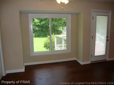 285 Stone Cross Dr, Spring Lake, NC 28390 photo 4