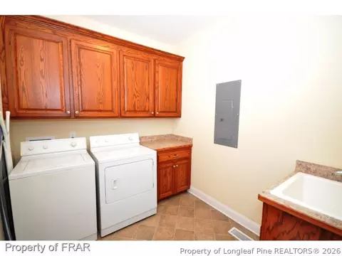 705 Loop Rd, Bunnlevel, NC 28323 photo 14
