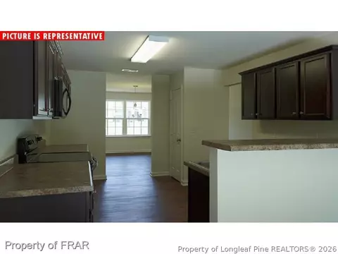 402 Botanical Ct, Bunnlevel, NC 28323 photo 4
