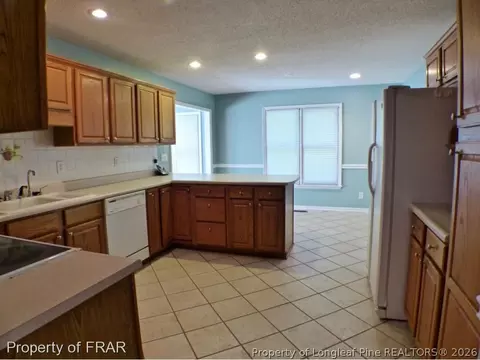 28981 Deercroft Dr, Wagram, NC 28396 photo 7