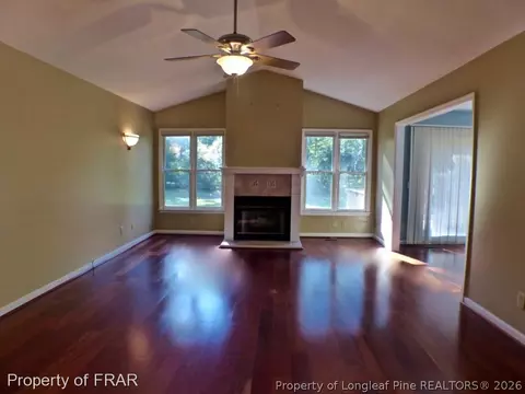 28981 Deercroft Dr, Wagram, NC 28396 photo 3