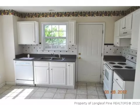 1605 Friendly Rd, Dunn, NC 28334 photo 8