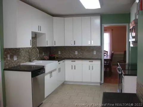 165 Pineridge Dr, Cameron, NC 28326 photo 9