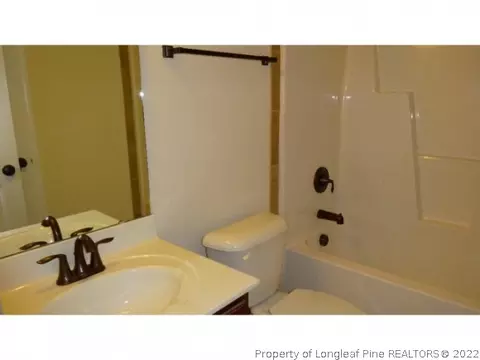 220 Angel Oak Dr, Bunnlevel, NC 28323 photo 10
