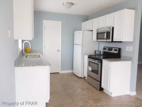115 Eileen Dr, Spring Lake, NC 28390 photo 5