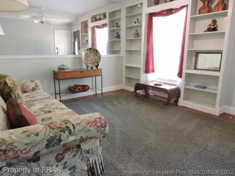 705 E Morris Cir, Dunn, NC 28334 photo 5