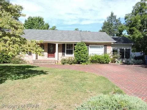 705 E Morris Cir, Dunn, NC 28334 photo 1