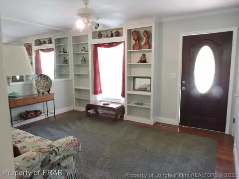 705 E Morris Cir, Dunn, NC 28334 photo 2