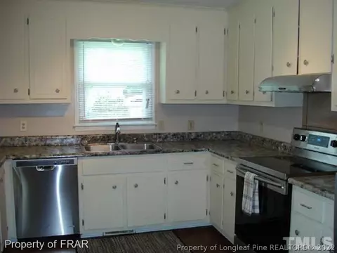 705 Warren Rd, Erwin, NC 28339 photo 6