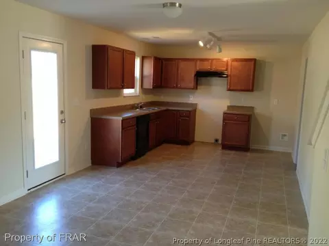 704 Friendly Rd, Dunn, NC 28334 photo 5