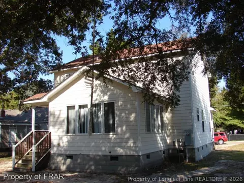 526 Stack St, Saint Pauls, NC 28384 photo 6