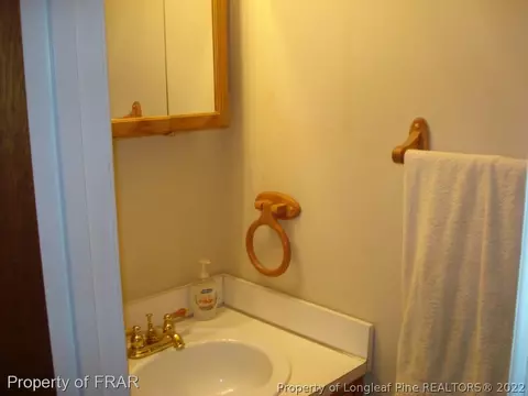 102 Pine St, Dunn, NC 28334 photo 11