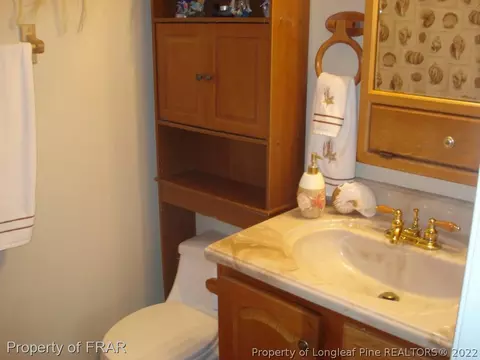 102 Pine St, Dunn, NC 28334 photo 10