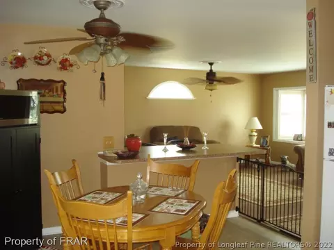 102 Pine St, Dunn, NC 28334 photo 4