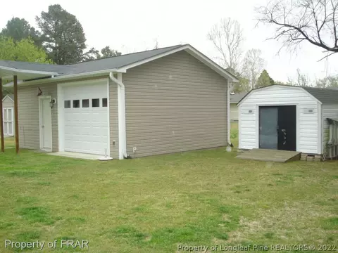 102 Pine St, Dunn, NC 28334 photo 17