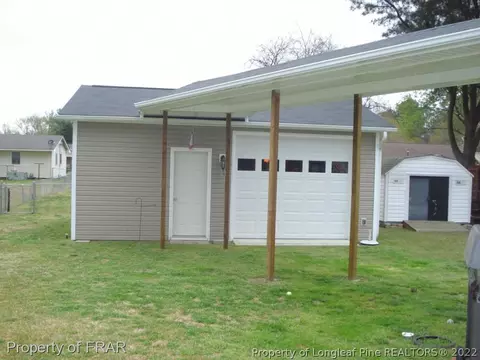 102 Pine St, Dunn, NC 28334 photo 18