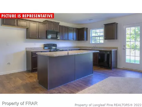 557 Botanical Ct, Bunnlevel, NC 28323 photo 7