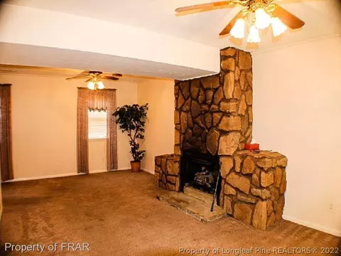 1607 Dolphin St, Spring Lake, NC 28390 photo 3