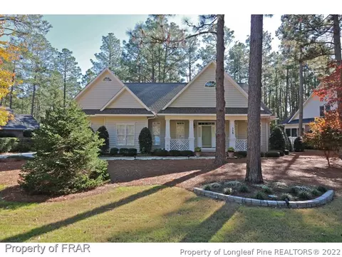 335 Sugar Pine Dr, Pinehurst, NC 28374 photo 1
