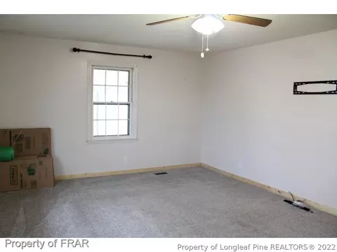 49 Hawley Rd, Dunn, NC 28334 photo 2