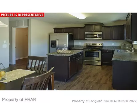 562 Botanical Ct, Bunnlevel, NC 28323 photo 7